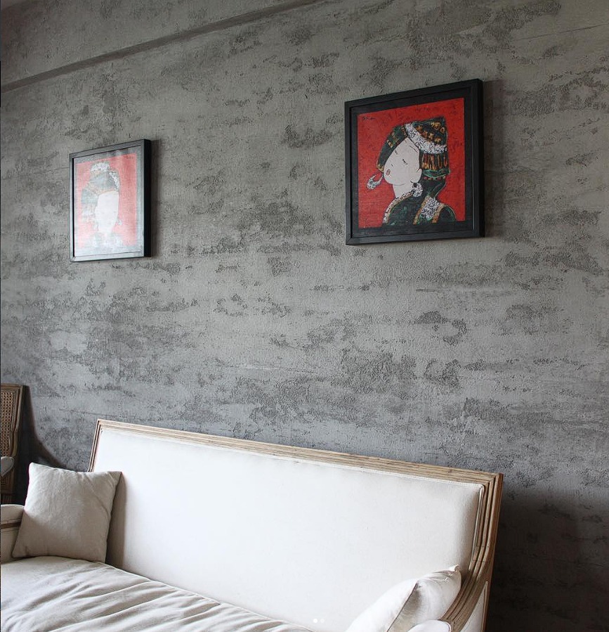 Efekt Beton v restauraci vytváří moderní industriální design.